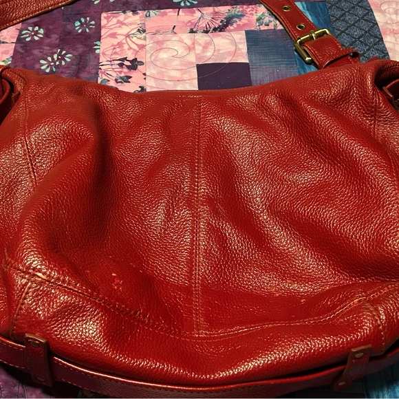 Not Rational Red Leather Shoulder Bag - Picture 2 of 9
